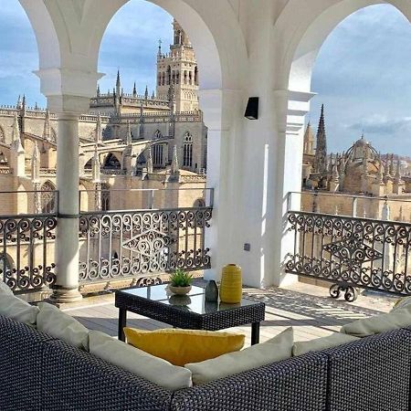 Isg Apartments The Most Exclusive Apartment In Sevillaparking מראה חיצוני תמונה