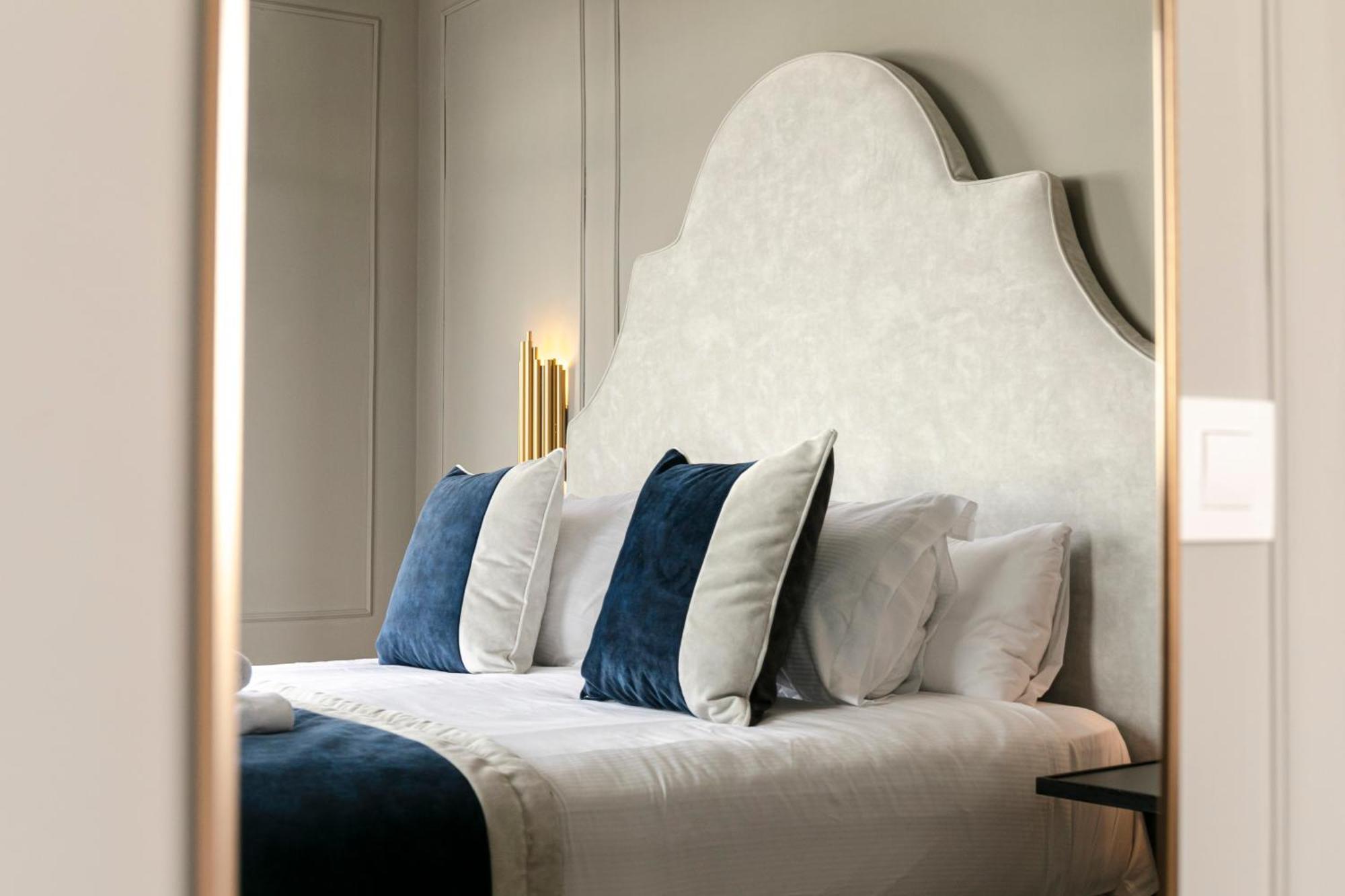 Isg Apartments The Most Exclusive Apartment In Sevillaparking מראה חיצוני תמונה