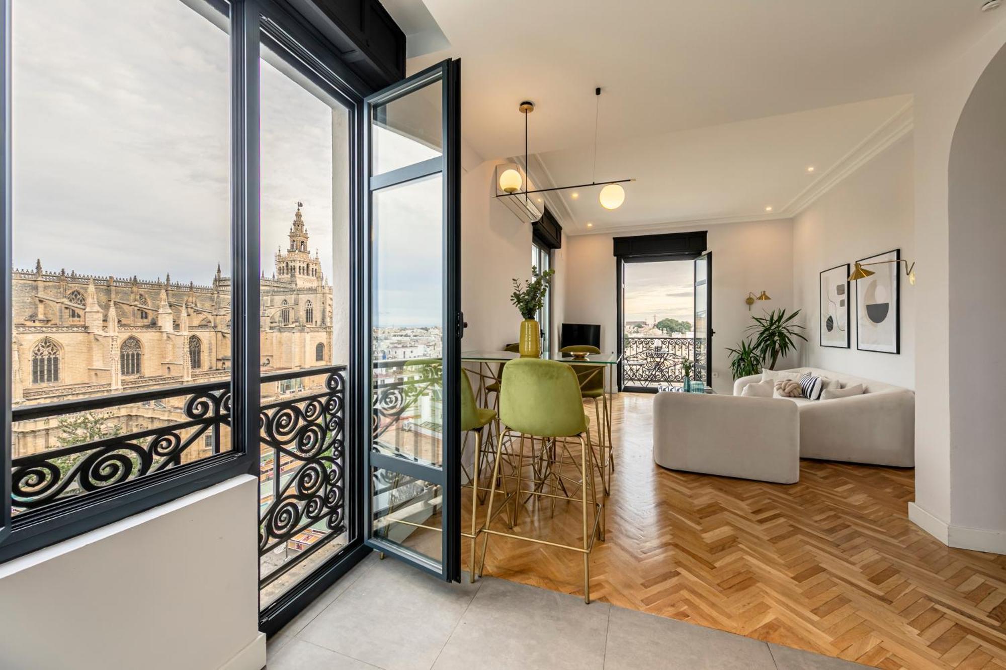 Isg Apartments The Most Exclusive Apartment In Sevillaparking מראה חיצוני תמונה