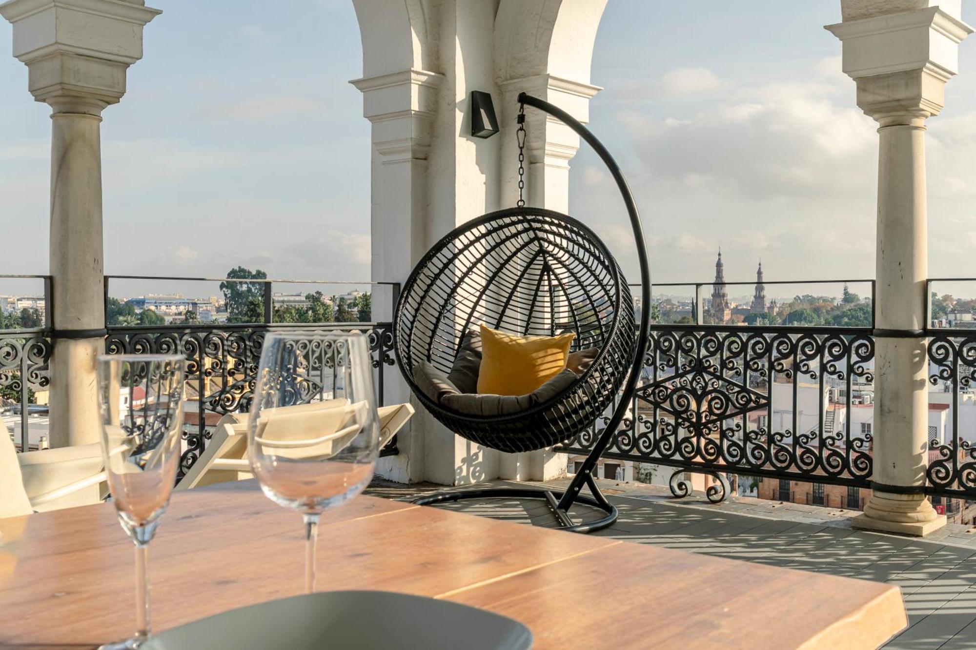 Isg Apartments The Most Exclusive Apartment In Sevillaparking מראה חיצוני תמונה